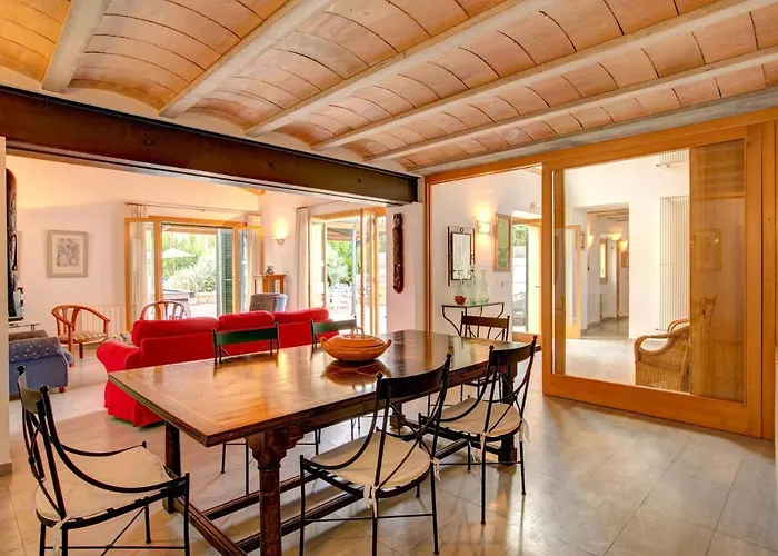 Llobiner By Villa Pollenca